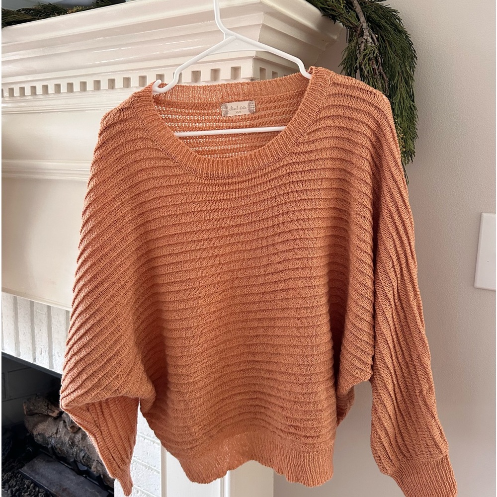 Altar’d State sweater🧡🧡